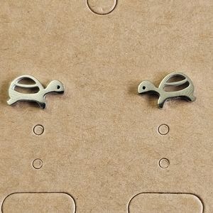 NWT Tiny Silvertone Turtle Stud Earrings